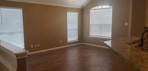 222 Canterbury Dr, Conroe TX  77303-1852 exterior