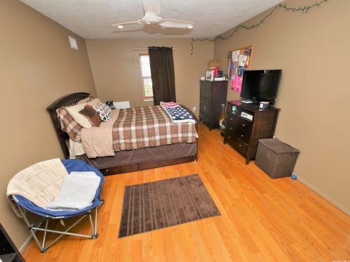 5 Minto Ct, South Setauket NY  11720-2884 exterior