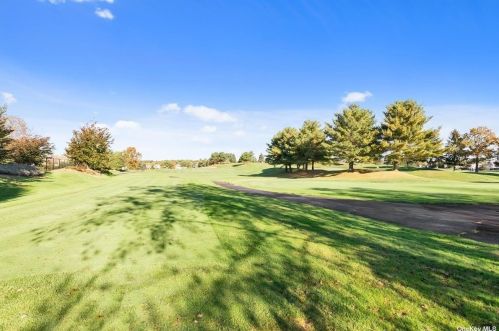 1112 Savoy Dr, Huntington Station NY  11747-5281 exterior