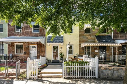 426 20th St, Washington, DC 20002-4704
