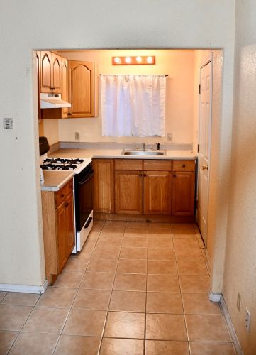 230 9th St, Santa Paula CA  93060-4102 exterior