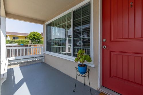 1738 Goodwin St, Seaside CA  93955-4414 exterior