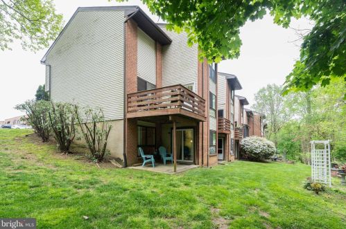 16 Sandybrae Ct, Wilmington DE  19808-3504 exterior