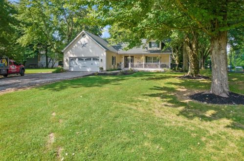 1755 Stuttgart Dr, Saint Martin OH  45118-8435 exterior