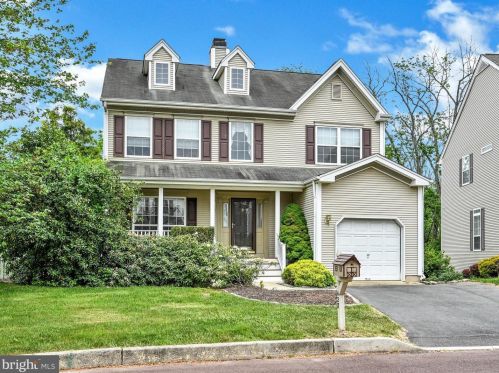 428 Dartmoor Rd, Collegeville, PA 19473-1865