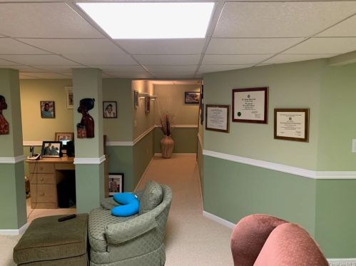 39 Larkin Ln, Garnerville NY  10923-1536 exterior