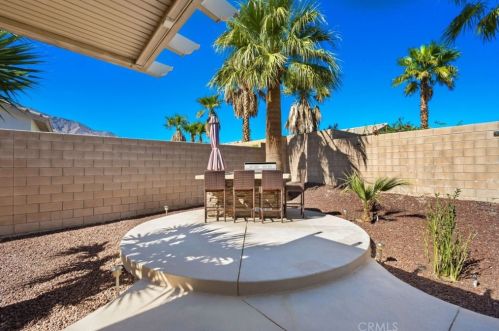 828 Mira Grande, Palm Springs CA  92262-1209 exterior