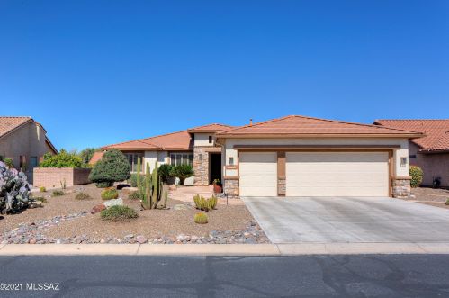 1915 Oak Hill Ln, Green Valley, AZ 85614-6312