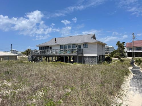 508 Gorrie Dr, Saint George Island FL  32328-2411 exterior