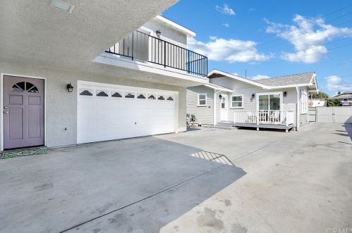 259 Loma Ave, Long Beach CA  90814-2744 exterior