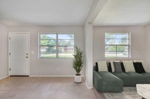 4034 40th Ave, Saint Petersburg, FL 33714-4310