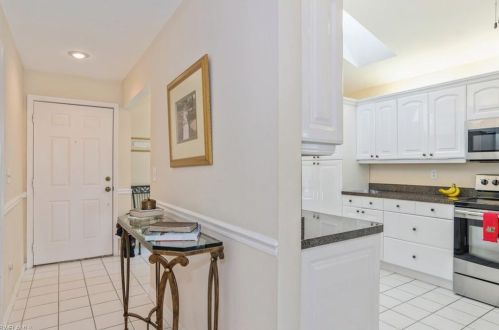 1566 Weybridge Cir, Naples, FL 34110-1096