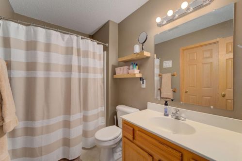 1559 Ponderosa Ln, New Johannesburg WI  54017-6653 exterior