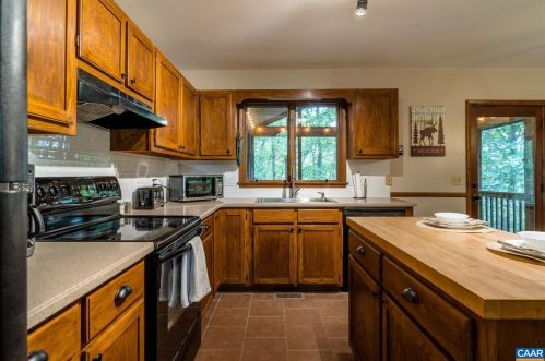2749 Lanier Ln, Mc Gaheysville VA  22840-2015 exterior