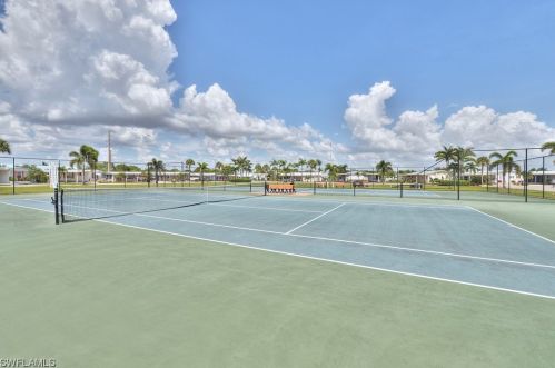 11581 Dogwood Ln, Fort Myers Beach FL  33931-7130 exterior