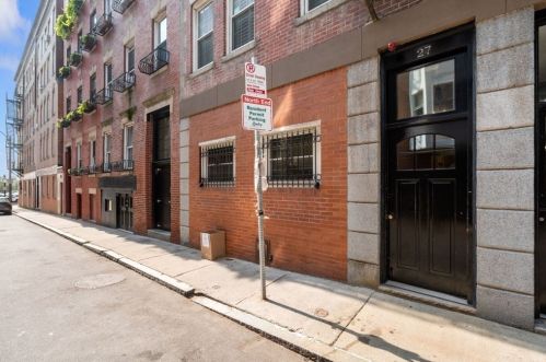 27 Clark St, Boston MA exterior