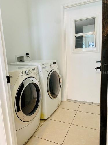 1966 Alameda Dr, Deltona FL  32738-4869 exterior