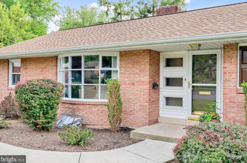 520 Devon Rd, Camp Hill, PA 17011-2120
