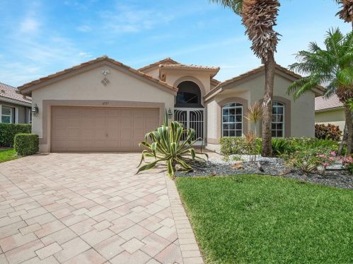 6537 Sun River Rd, Boynton Beach, FL 33437-6027