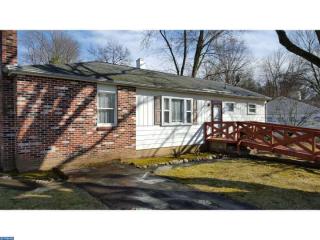 106 Wood Ln, Reading, PA 19606-2447