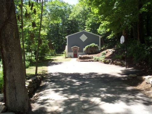 52 Town Farm Rd, Brookfield, MA 01506-1741