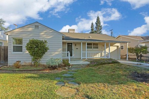 1429 Ayers Ave, Lodi, CA 95242-2477