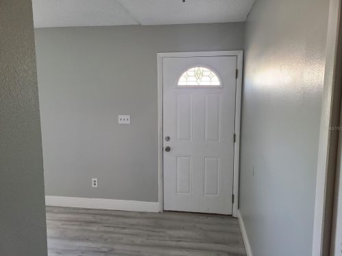 3114 Hammersmith Rd, Orlando, FL 32818-3073