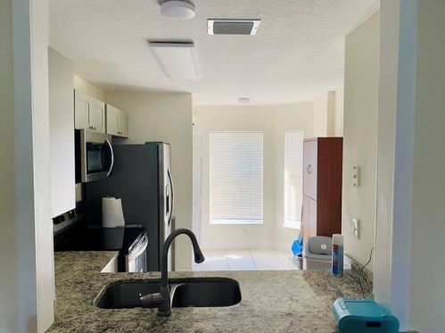 800 Summit Lake Dr, West Palm Beach, FL 33406-9109