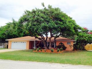6713 2nd Avenue Cir, Bradenton, FL 34209-2218
