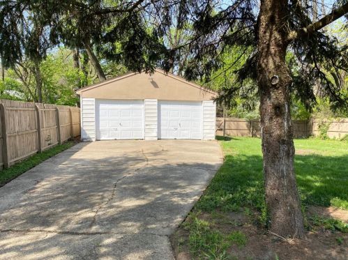 4208 Beaver Creek Cir, Cincinnati, OH 45241