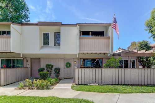644 Clover Ct, Brea, CA 92821-3420