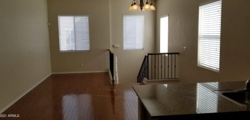 927 Wendy Way, Gilbert, AZ 85233-3622