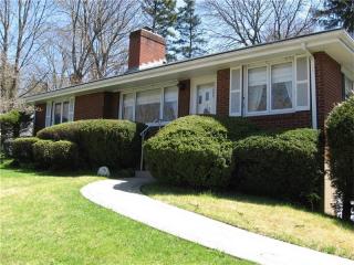 236 Morewood Rd, Glenshaw, PA 15116-2047
