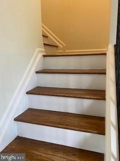 77 Lynnhaven Dr, Dover DE  19904-4303 exterior