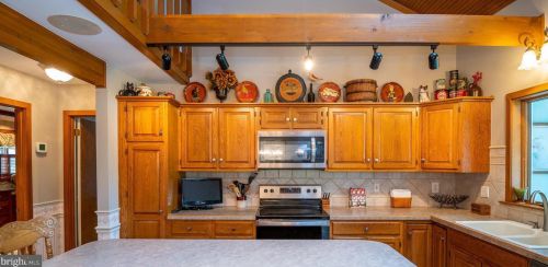 1342 Fairview Dr, Dauberville PA  19533-9185 exterior