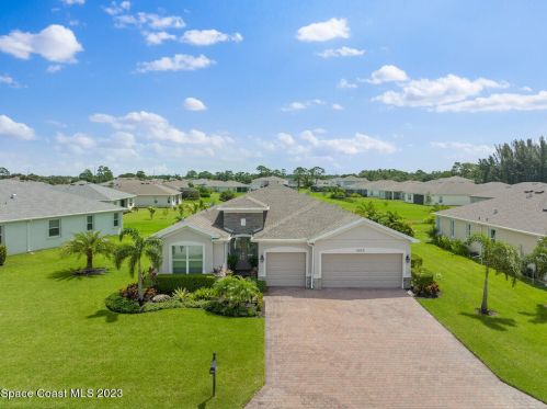 5976 Sequoia Cir, Vero Beach, FL 32967-6077