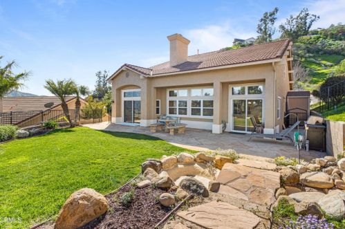 815 Vista Grande Dr, Santa Paula CA  93060-1335 exterior