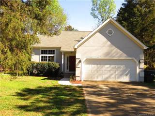 13128 Black Chestnut Pl, Charlotte, NC 28278-7131