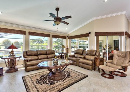 6505 Autumn Woods Blvd, Naples FL  34109-7801 exterior