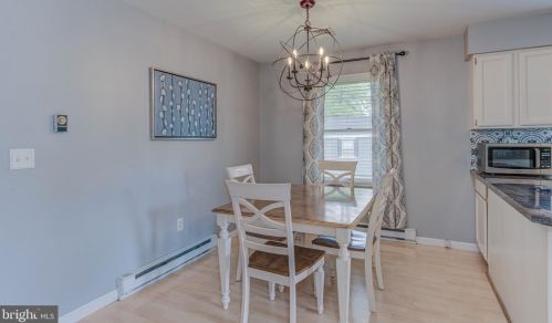 107 8th St, Laurel DE  19956-1401 exterior