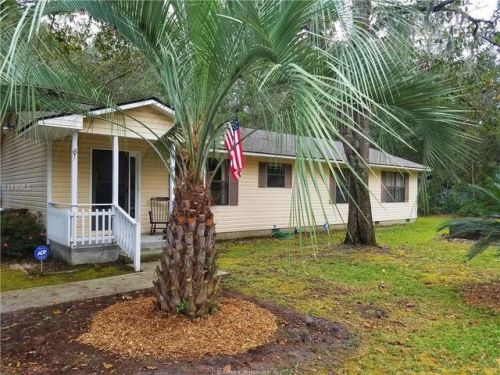 9 Springfield Rd, Beaufort, SC 29907-1816
