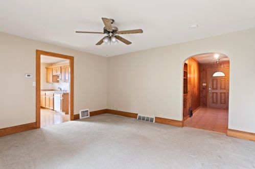 4211 97, Milwaukee WI 53228-2111 exterior