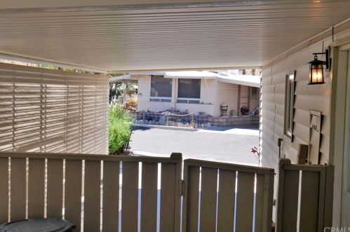 70 Santa Monica St, Palm Springs CA  92264-5257 exterior