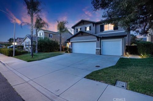 30738 Eastgate Pkwy, Temecula CA  92591-7230 exterior