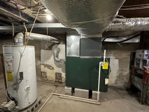 13 Spruce Rd, Middletown NY  10940-7523 exterior