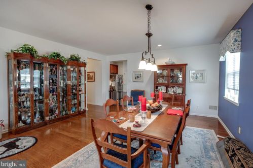 7 Osprey Ln, West Deptford NJ  08086-1809 exterior