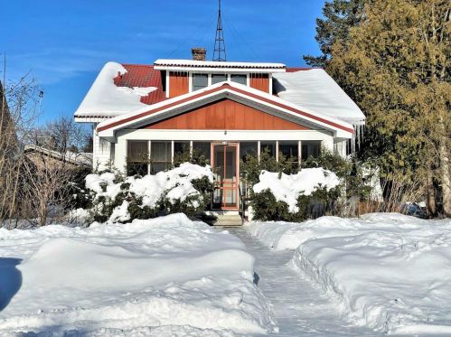 648 Main St, Prentice, WI 54556-1126