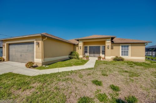 634 7th Ave, Cape Coral, FL 33909-2027