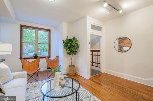 2815 11th St, Washington, DC 20001-3901