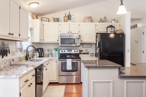 2696 Ridgecrest Ln, Covington, KY 41017-9713